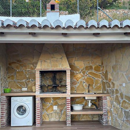 Amazing Home In Frigiliana With Kitchen Exterior foto